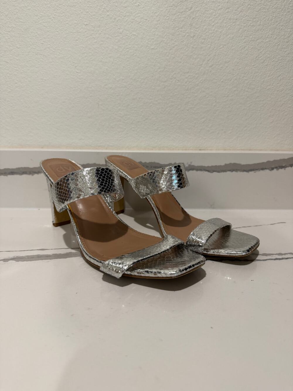 DV Dolce Vita Selsta Womens SIze 9.5 Silver Sneakers Metallic Block Heel Sandals
